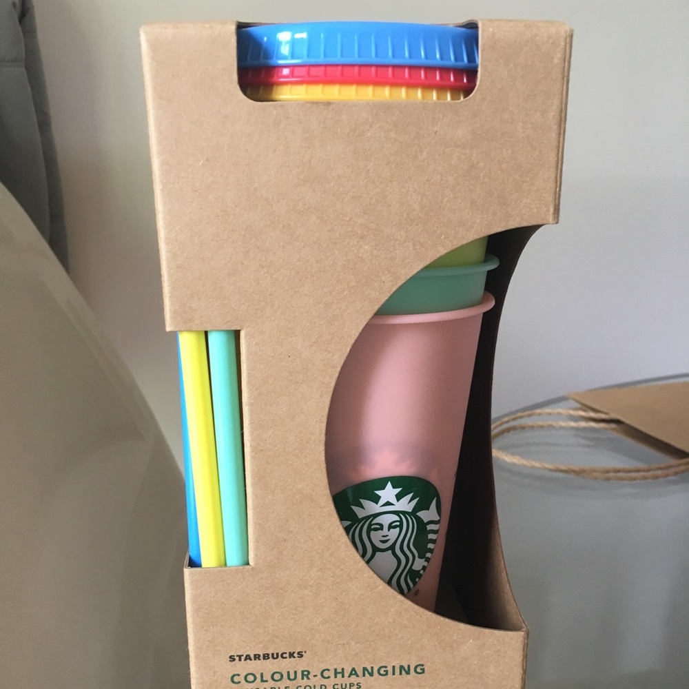 Color change Starbucks cups